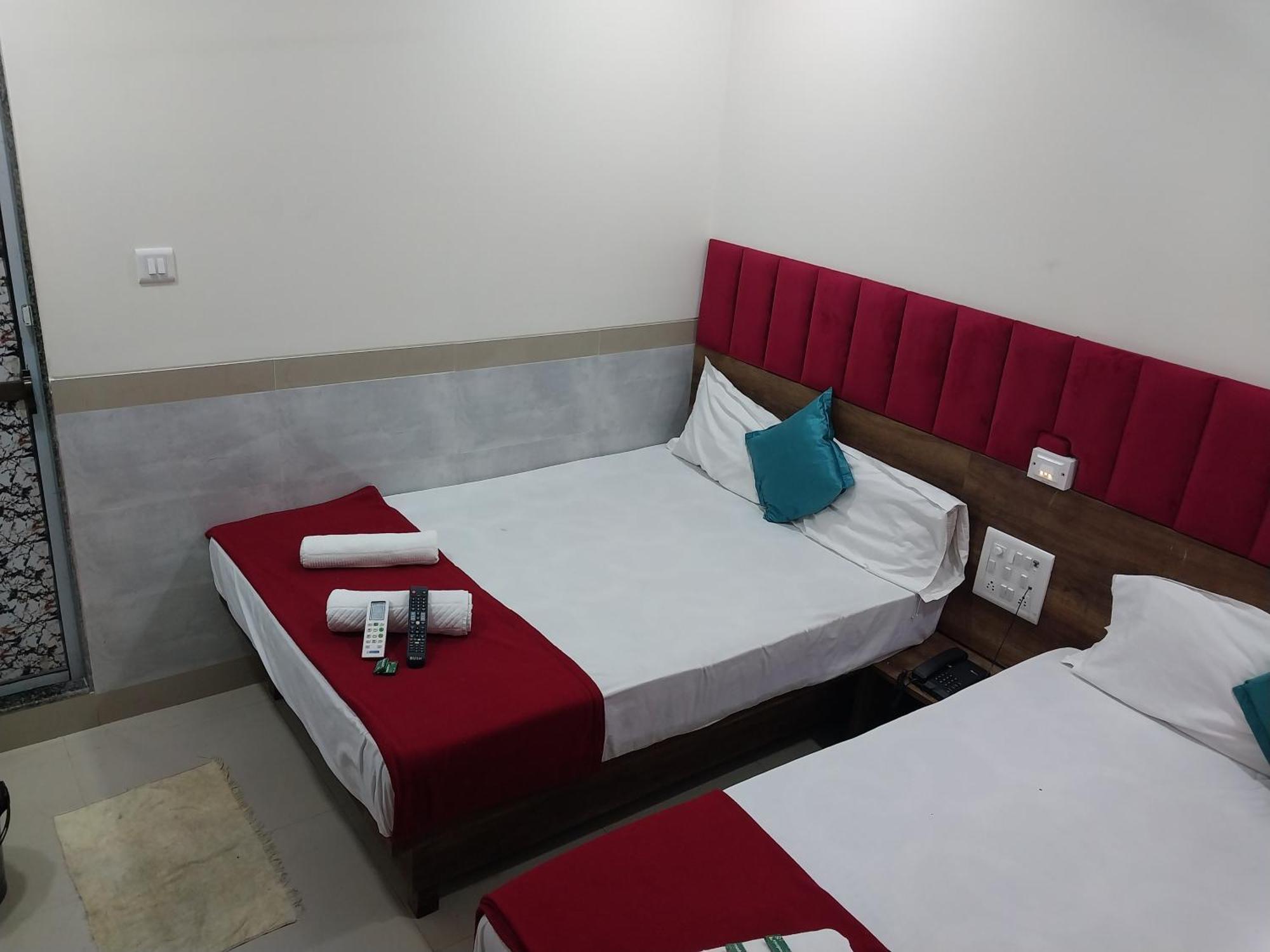 Hotel New Balaji Residency 뭄바이 외부 사진