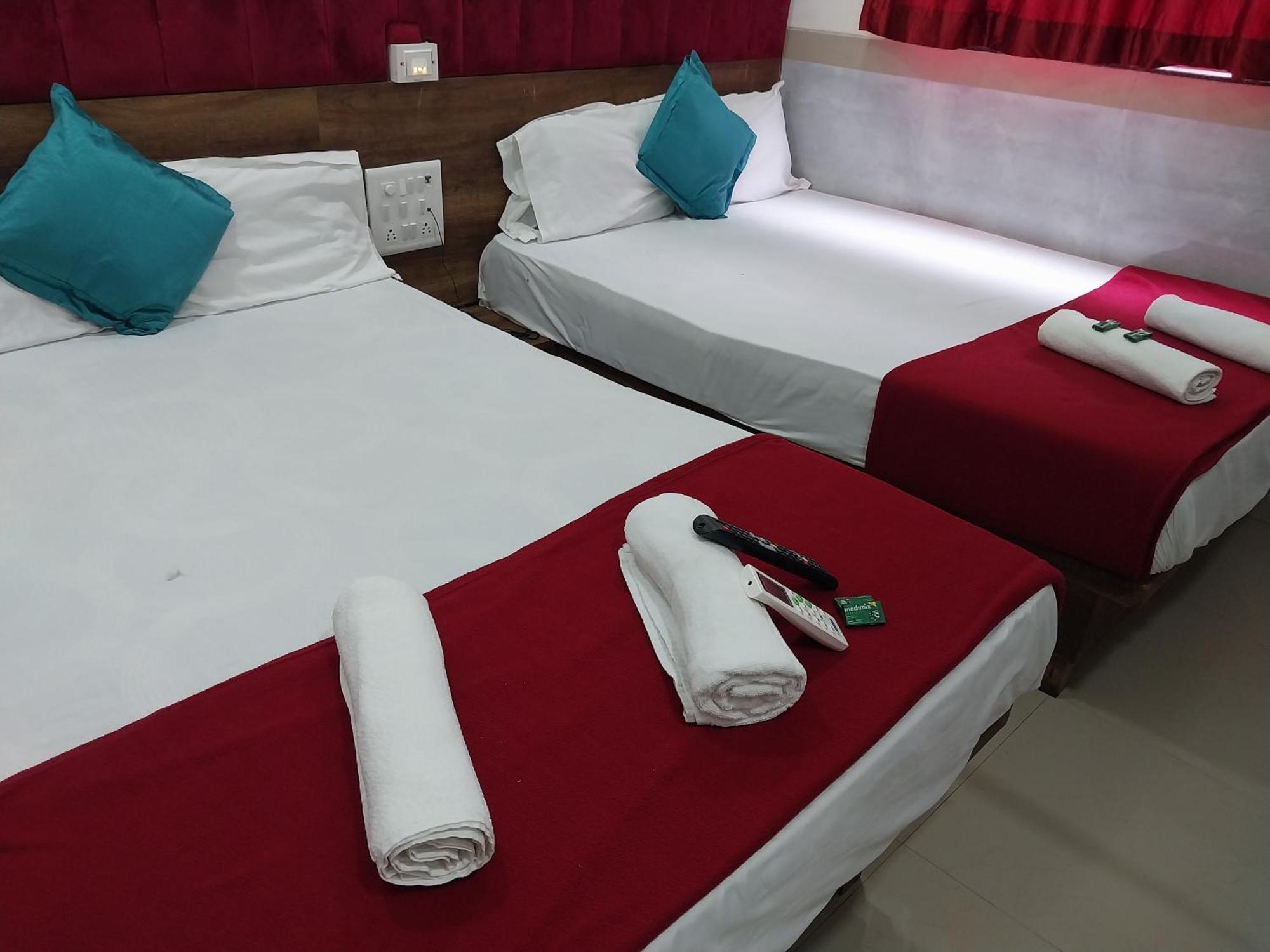 Hotel New Balaji Residency 뭄바이 외부 사진